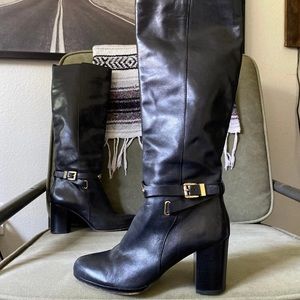 [MICHAEL KORS] Leather Gold Buckle Boots